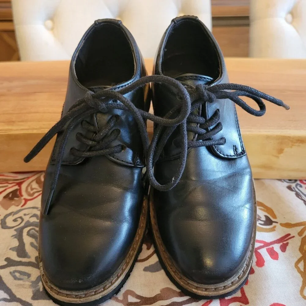 Deer Stags Boys Dress Shoe Size 11